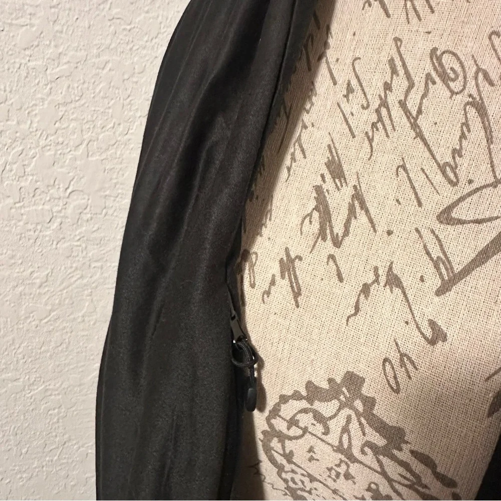 Beyond Yoga Infinity Scarf with Hidden Zipper Pocket
